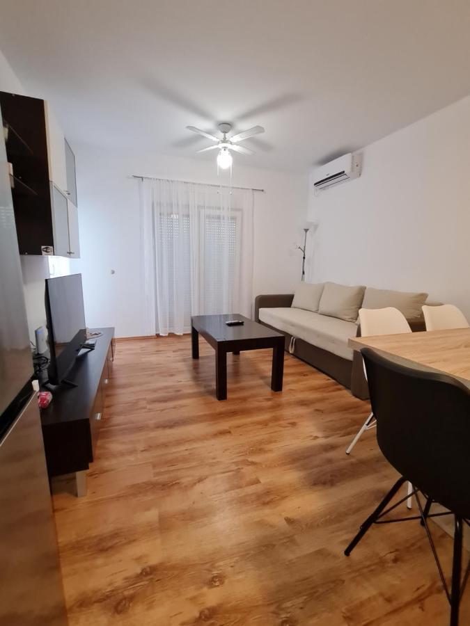 Appartement Delfin Vidalici Apartman à Kustići Extérieur photo