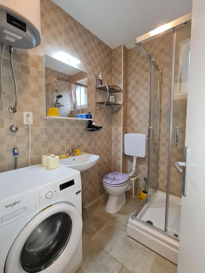 Appartement Delfin Vidalici Apartman à Kustići Extérieur photo